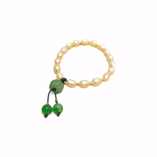 Whispering Pearl & Jade Dewdrop Bracelet